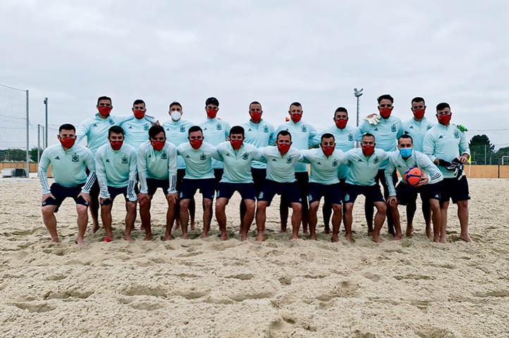 Achutegui ya está en Salou entrenando con el equipo español de fútbol playa