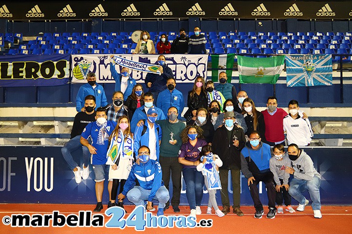 Marbelleros entrega el premio al mejor de la temporada a dos aficionados