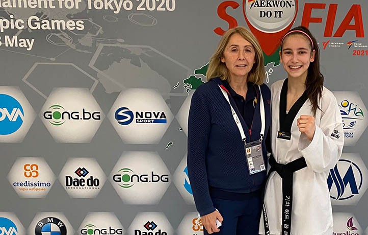 La sampedreña Elena Benítez lleva el taekwondo español a lo más alto