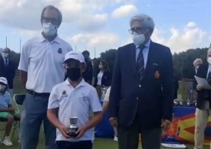 El sampedreño Juanito Macías, mejor golfista español con menos de 8 años