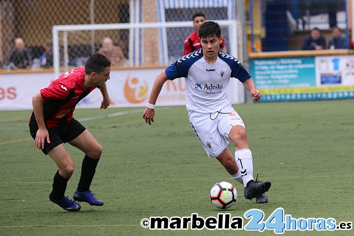 El Marbella FC refuerza la defensa con el lateral zurdo Javier Ocaña