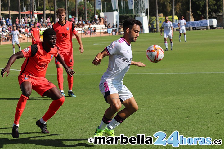 Un Marbella desastroso se hunde para resucitar al Malagueño (1-2)