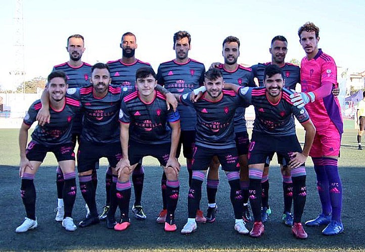 El Marbella FC no puede pasar del empate (0-0) en su visita a Torre del Mar