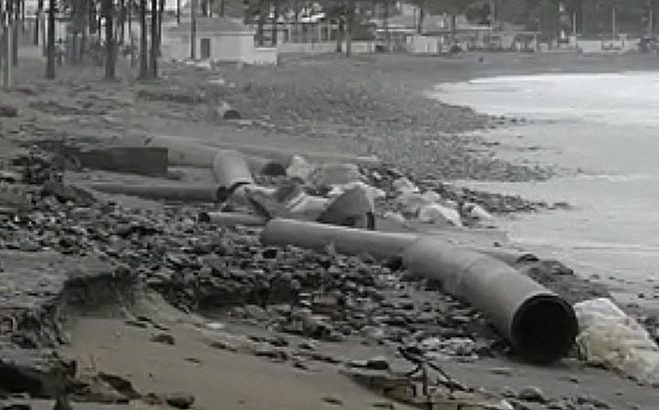 El temporal se ha llevado más de 300 metros de tuberías en Marbella