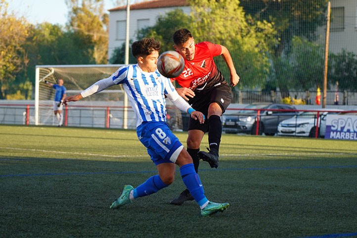 El San Pedro cae (1-2) ante el Malagueño y acumula seis jornadas sin ganar