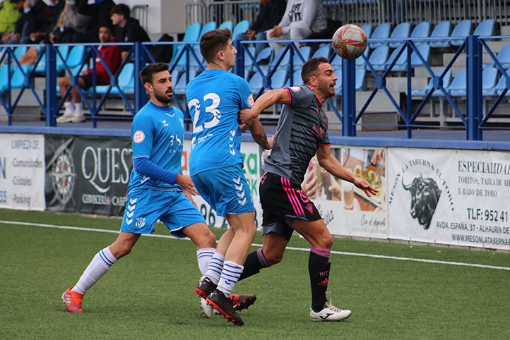 El Marbella FC cierra el año con empate en Alhaurín (0-0) y fuera del playoff