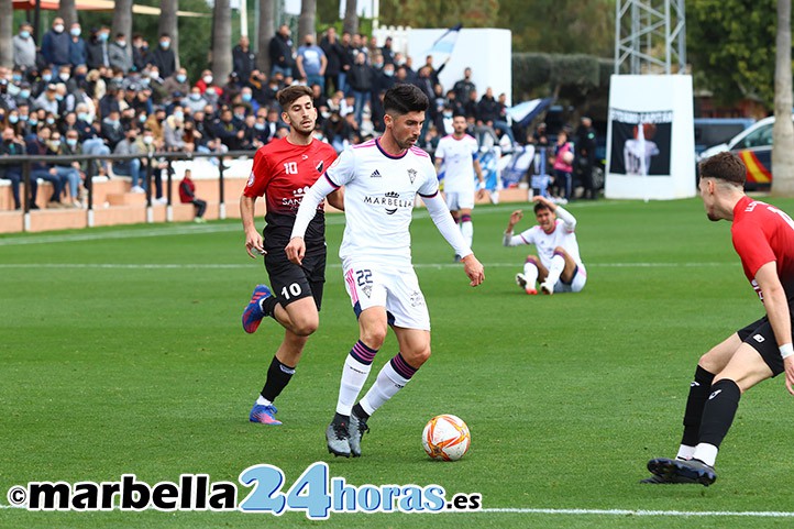 Un Marbella superior al San Pedro se lleva con justicia el derbi (3-0)