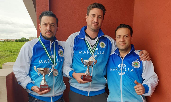 Dos pescadores de la Sociedad Marbella suben el podio en el Andaluz mar-costa