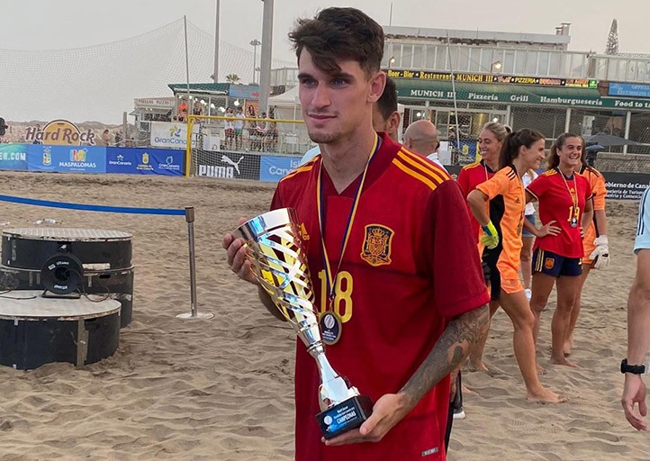 Álex Achutegui y España conquistan el Mundialito tras vencer (7-5) a Portugal