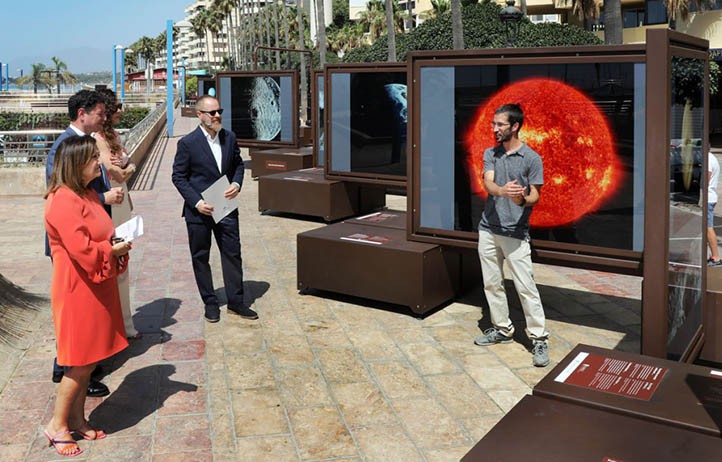 Marbella recorre el sistema solar con la exposición 'Otro mundos'