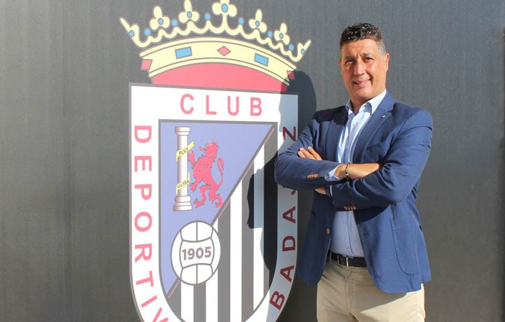 El ex director general del Marbella FC, Teo Bravo, ficha por el Badajoz