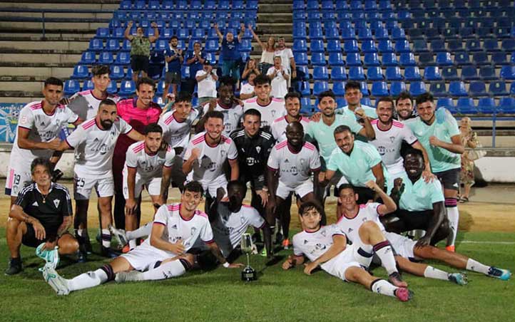 El Marbella conquista en los penaltis el Trofeo de la Vendimia contra el Xerez