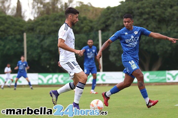 El Marbella se abona a las victorias por la mínima para situarse colíder (1-0)