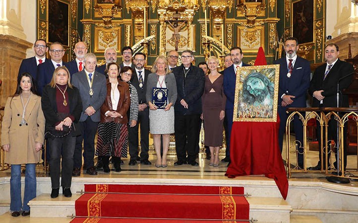 Las cofradías de Marbella blanquean a Muñoz en plena oleada de escándalos