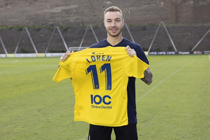 Loren destaca en su presentación "el juego alegre y vistoso" de Las Palmas