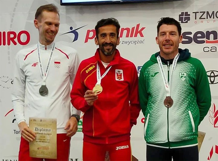 Díaz Carretero conquista el oro en el Mundial Máster de media maratón