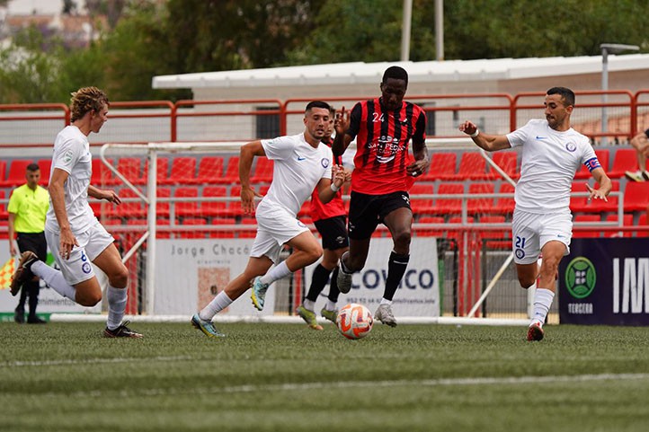 El San Pedro se aferra a la Copa con un nuevo empate ante Almuñécar City (1-1)