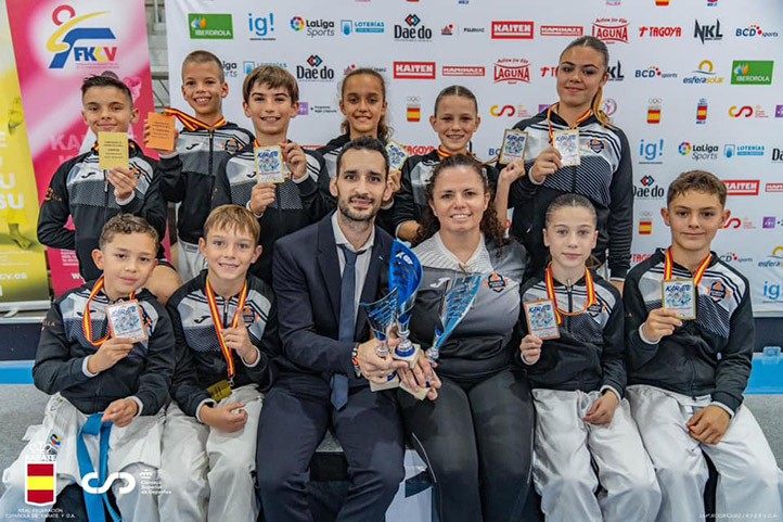 El Olympic Karate Marbella se proclama mejor club de España con cinco oros