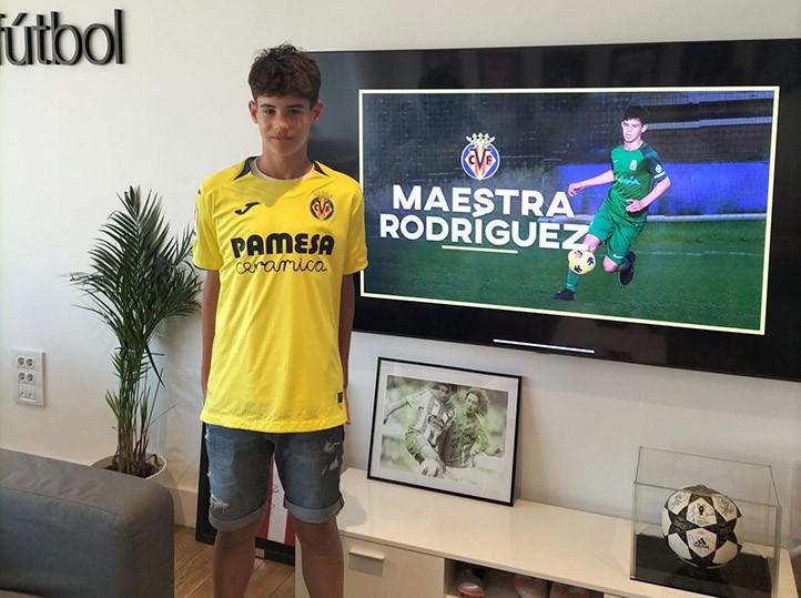 El joven marbellí Víctor Maestra Rodríguez firma por el Villarreal CF