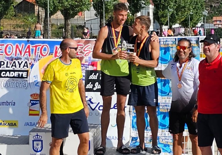 Mario Vázquez y Miguel Guerrero del Costa del Voley, bronce en el Nacional sub-19