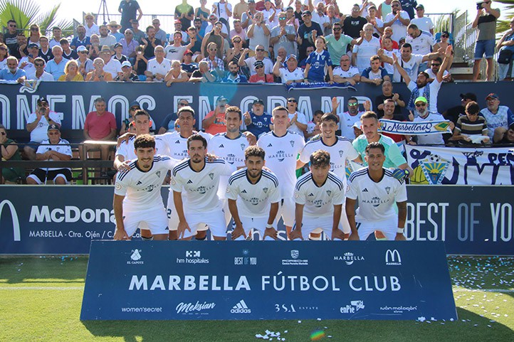 El Marbella FC aún no conoce la derrota cuando juega en La Dama de Noche