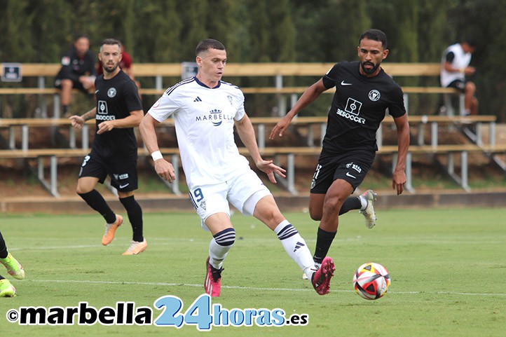 El Marbella FC hace pleno en casa con un trabajado triunfo ante El Palo (1-0)