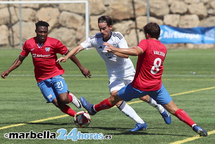 El Marbella completa con fortuna en Estepona un póker de victorias (0-1)