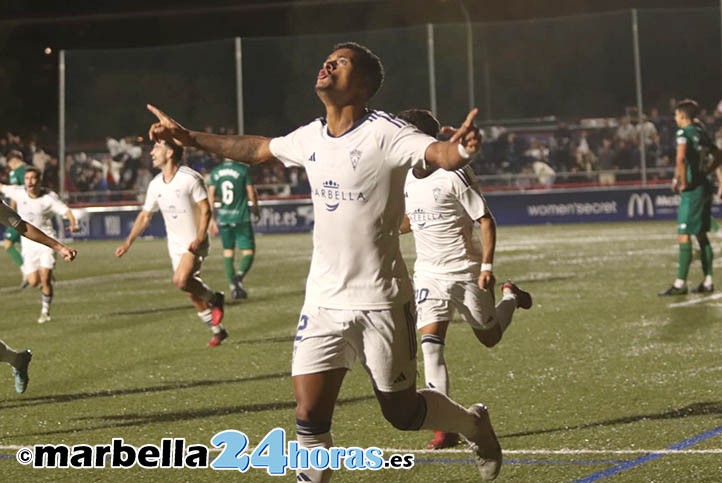 El Marbella FC solo cede en la prórroga ante el Racing de Ferrol (1-3)