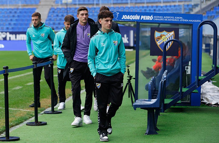 Gran estreno del marbellí Aarón Ochoa con el primer equipo del Málaga