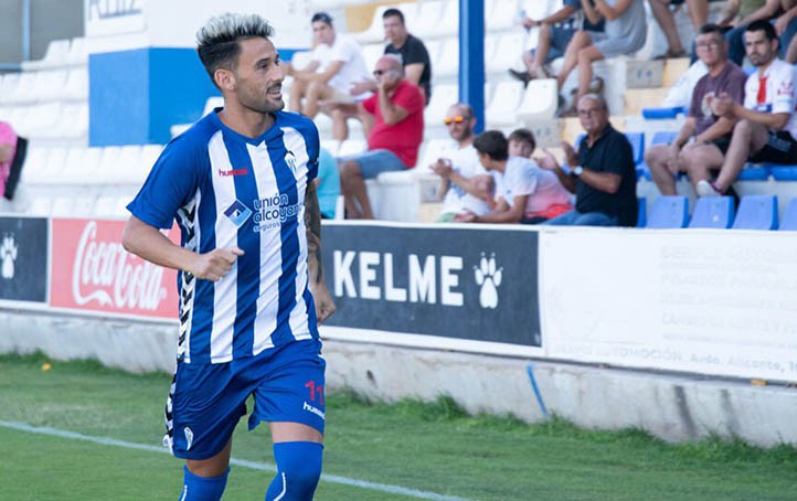 El Marbella FC ficha hasta 2025 al extremo zurdo Juanma Acevedo