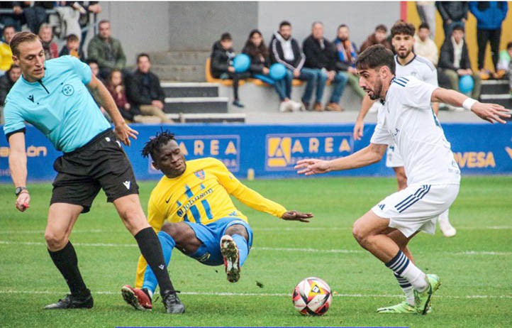 El Marbella FC suma en Orihuela su tercer empate consecutivo (1-1)