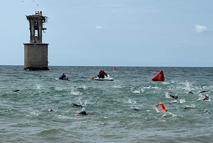 Pablo Vallecillo se impone en la I Travesía Invernal Playa de El Cable