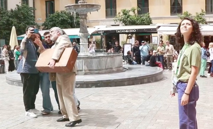 Antonio Coca protagoniza el corto documental "Un día por Málaga"