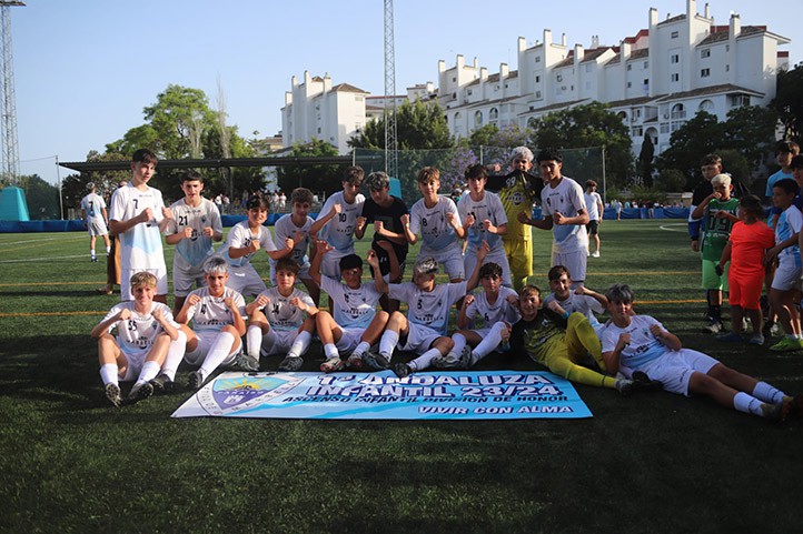 Los infantiles del Atlético Marbella Paraíso ascienden a División de Honor