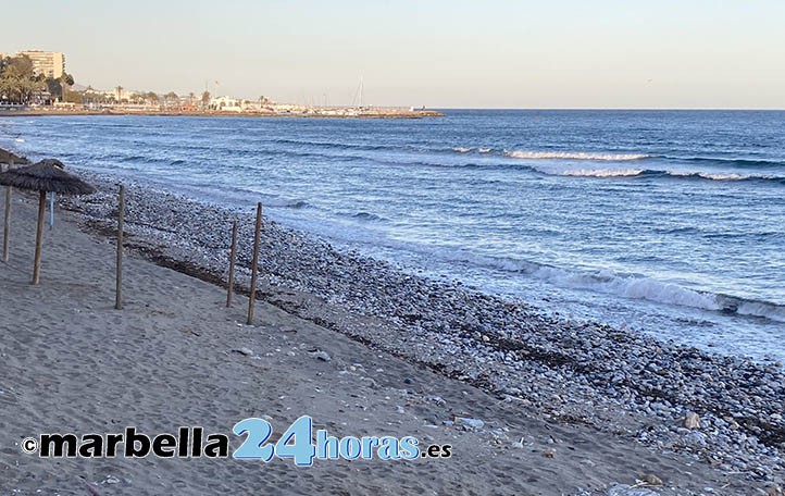 La Junta entrega mal tras ocho meses el informe para los espigones de Marbella