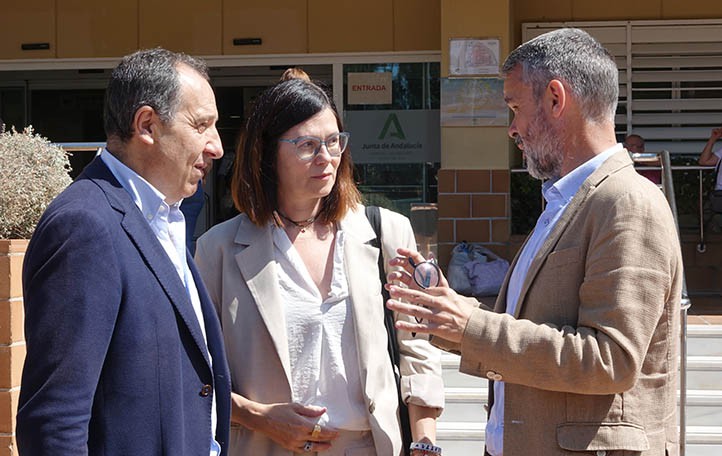 El PSOE exige a Moreno Bonilla que refuerce la sanidad pública en verano