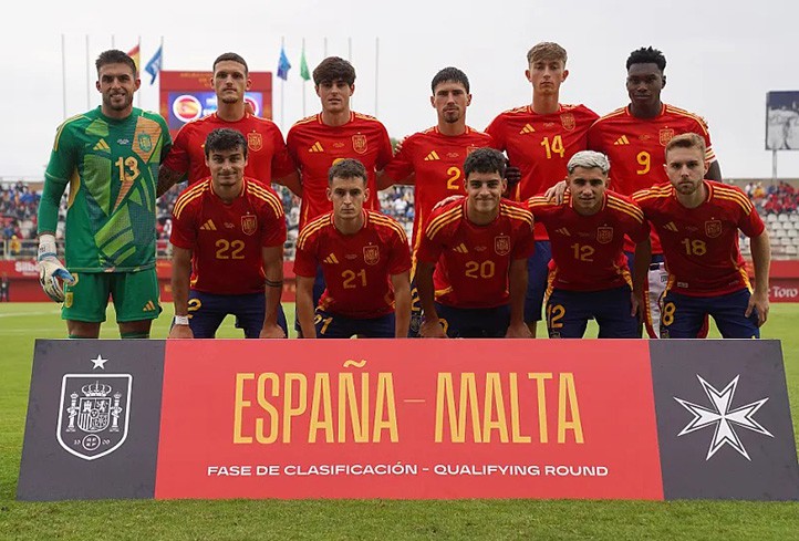 Asistencia de Dean Huijsen en la goleada de España sub-21 sobre Malta