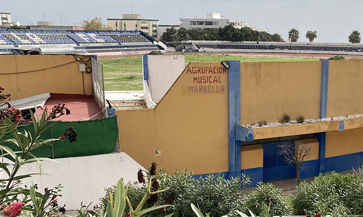 Sale a exposición pública la concesión a dedo del estadio al Marbella FC