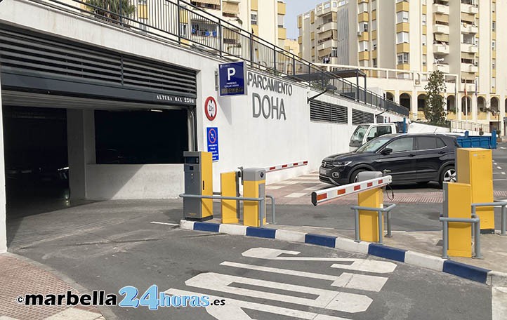 El parking Doha en Marbella deja de ser gratuito camino de la privatización