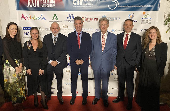 Christopher Clover y la Policía Nacional recogen los premios de CIT Marbella