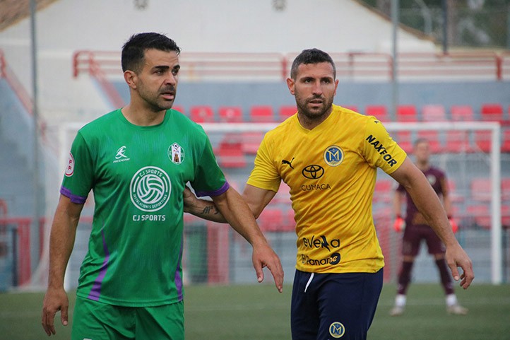 El FC Marbellí sucumbe de nuevo en casa ante el Mancha Real (0-1)