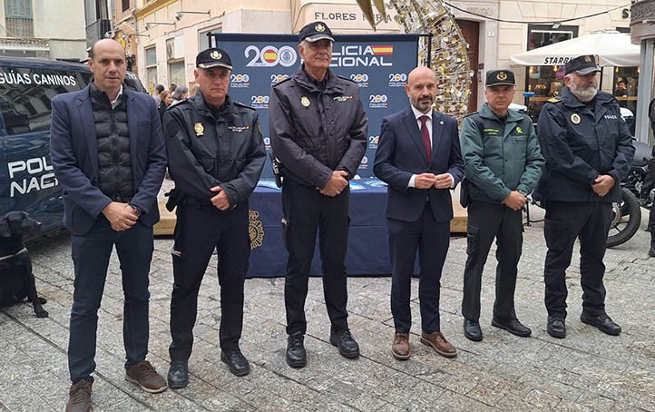 La Policía Nacional se refuerza en Navidad con 200 agentes en Marbella 