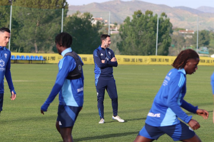 El técnico Abel Segovia toma las riendas del Marbella FC