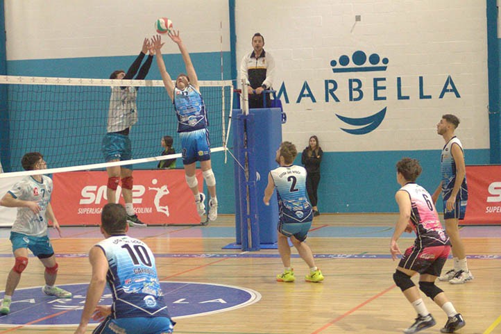 El Marbella Costa del Voley retoma el camino del triunfo ante Judesa