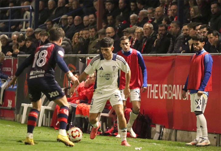 El Marbella FC logra salvar un empate en el campo del Yeclano (1-1)