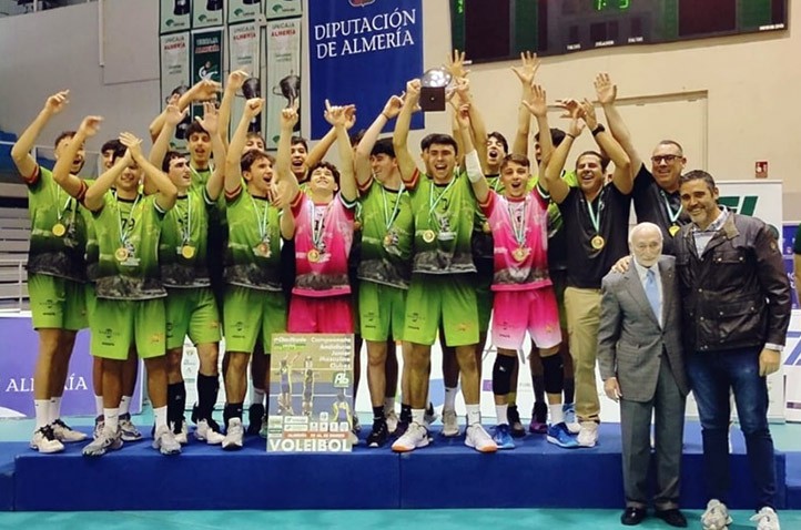 El equipo masculino júnior del Costa del Voley conquista el CADEBA