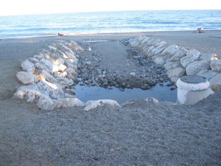 El PSOE denuncia un vertido de aguas fecales en una playa de San Pedro