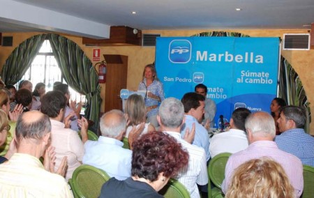 Ángeles Muñoz destaca la fortaleza y la solvencia del PP de Marbella