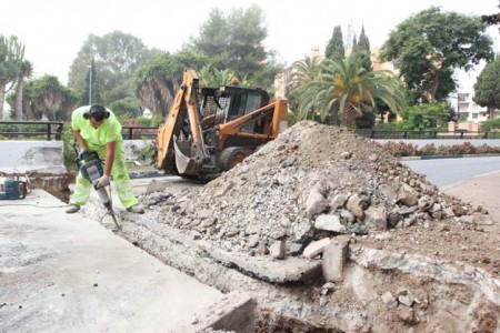 Las obras en los pasos soterrados de Puerto Banús y Nueva Andalucía solucionarán las inundaciones