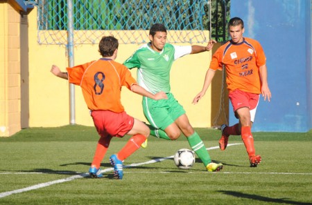 El Vázquez Cultural cae por la mínima (1-0) en su visita al Gimnástico de Melilla